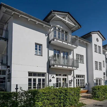 Ostseehaus Ostseehaus 5 * 징스트